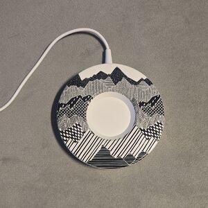 Popsockets Black and White Charger